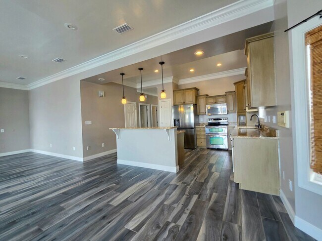 Building Photo - Waterfront 4/2 in Terry Cove with pool and boat dock