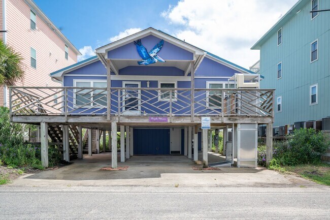 Building Photo - FURNISHED OFF-SEASON MONTHLY RENTAL-STARTI...