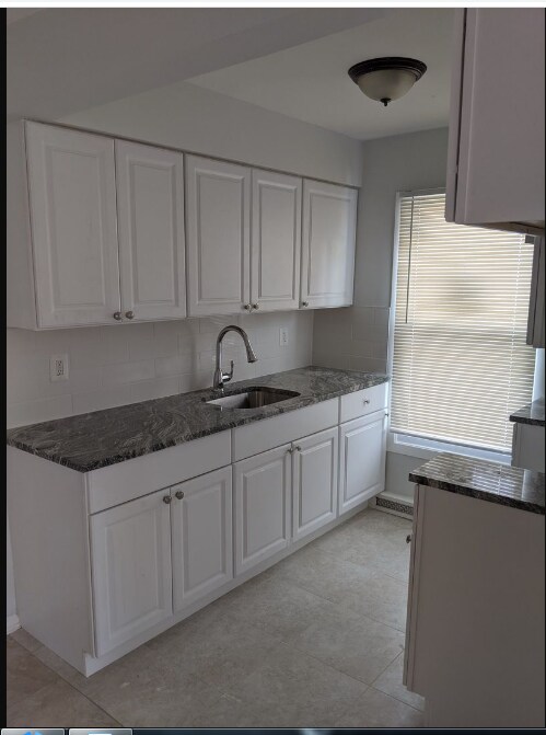 Building Photo - 121 21st St