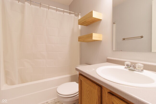 Building Photo - 435 Grabill Dr