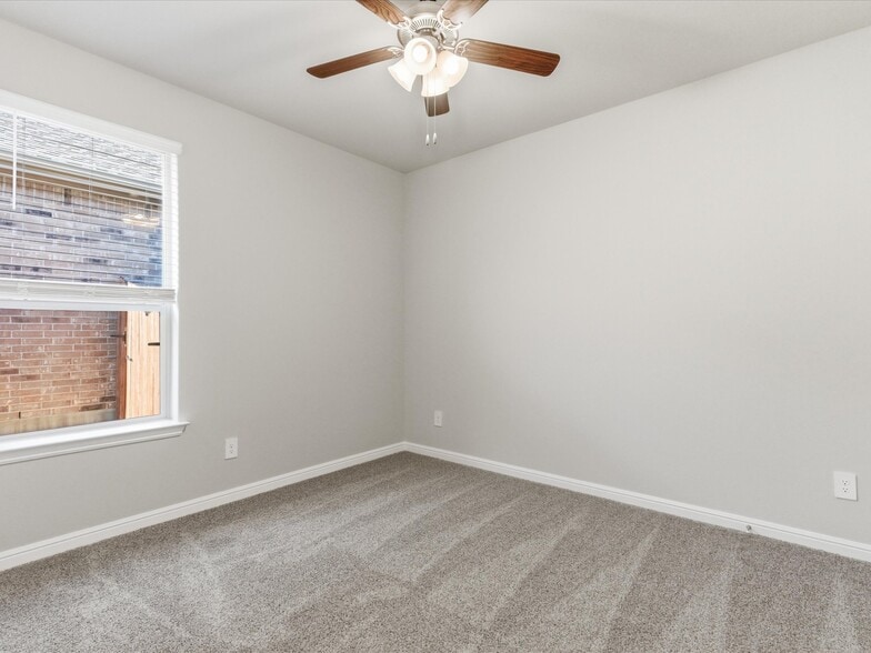 Bedroom - 713 Amber Fields Dr