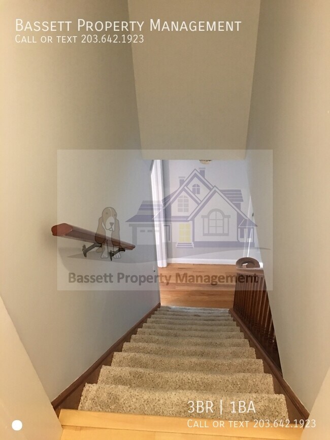Building Photo - 960 Wolf Hill Rd