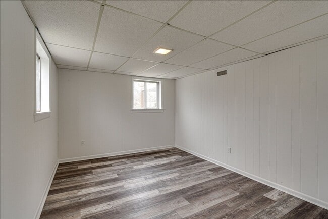 Building Photo - 3 bedroom, 1.5 Bathroom for rent!