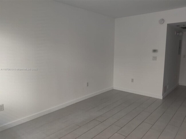 Building Photo - 740 Meridian Ave