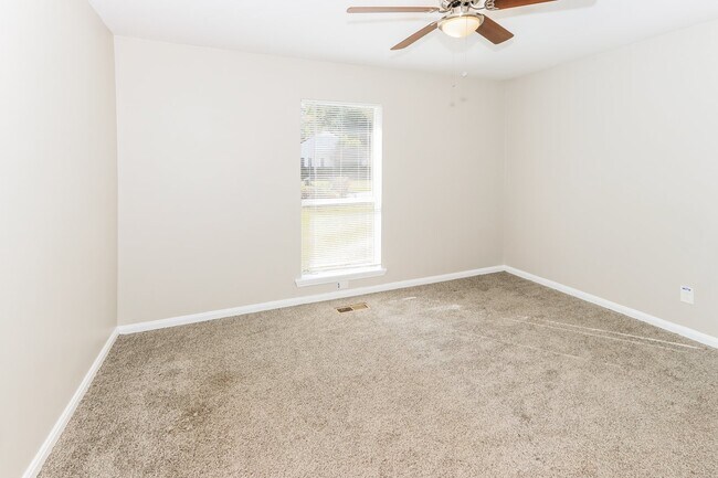 Building Photo - 113 Jacobs Ln