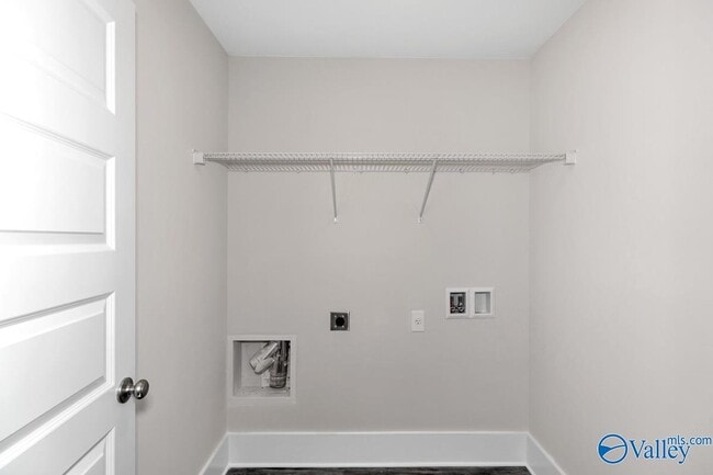 Building Photo - 381 McCollum Rd