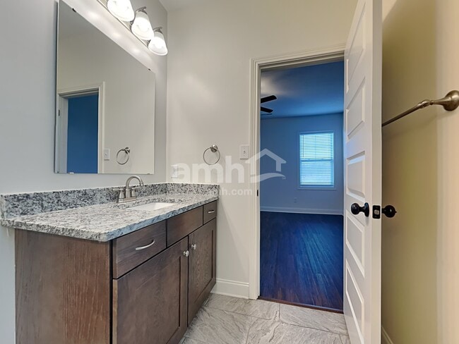 Building Photo - 1016 Carter Ridge Dr