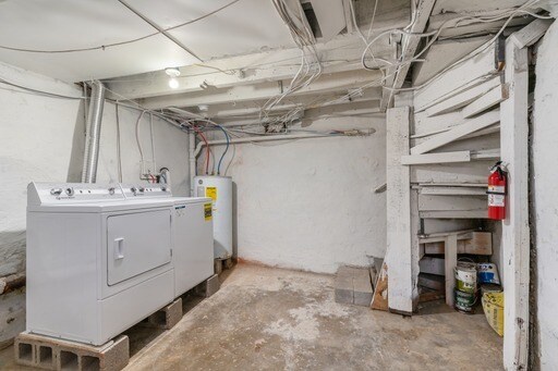 Building Photo - 1204 Marlborough St