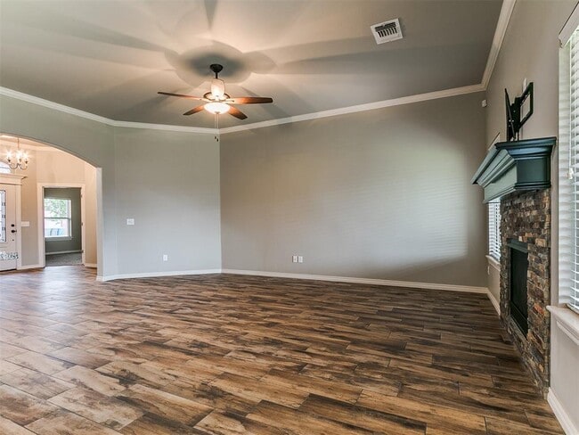Building Photo - 4932 Wister Ln