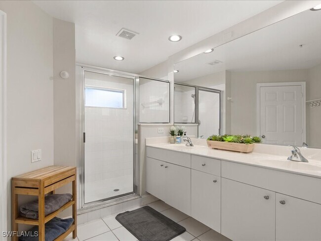 Building Photo - 793 Carrick Bend Cir