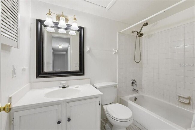 Building Photo - 3011 George Mason Ave