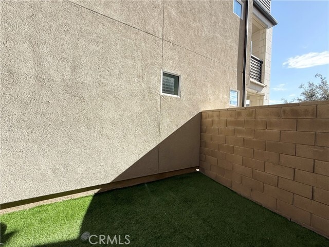 Building Photo - 105 Biome