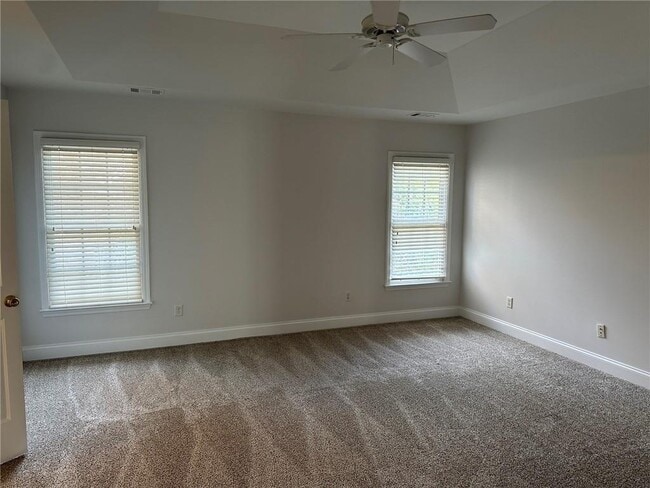 Building Photo - 1296 Dunwoody Cove
