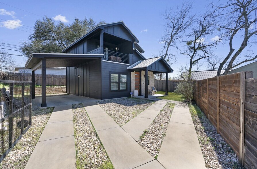 Building Photo - 4411 Lareina Dr