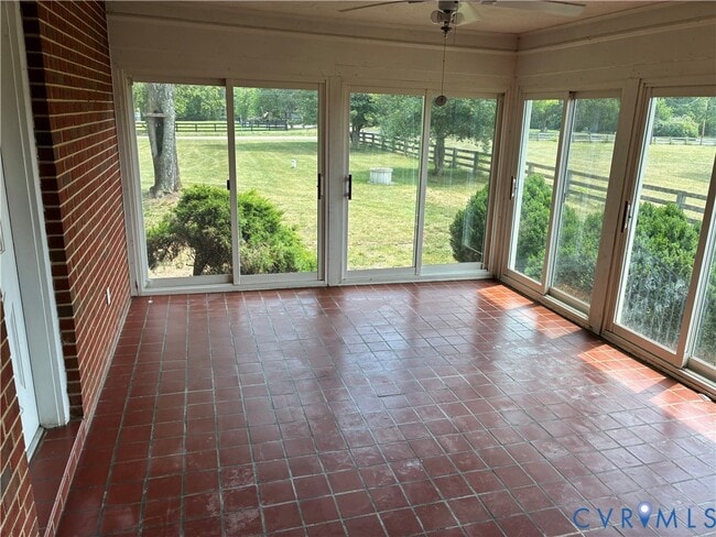 Building Photo - 14471 Mountain Rd