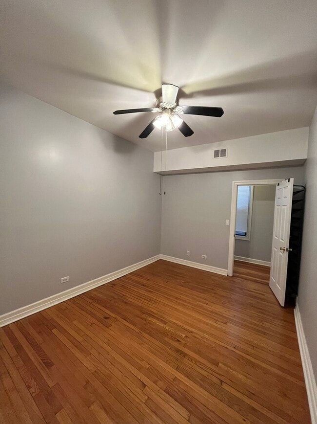 Building Photo - 2437 W Lexington St