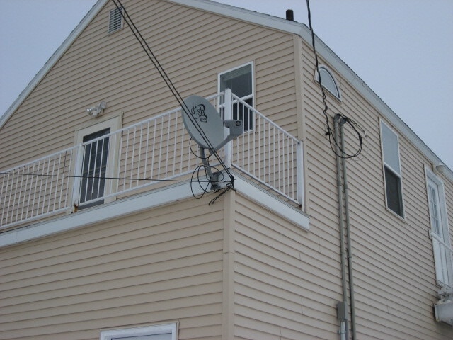 Building Photo - 113 Forest St