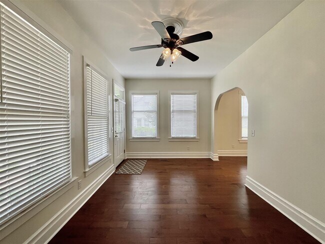 Building Photo - 160 Palmetto Rd