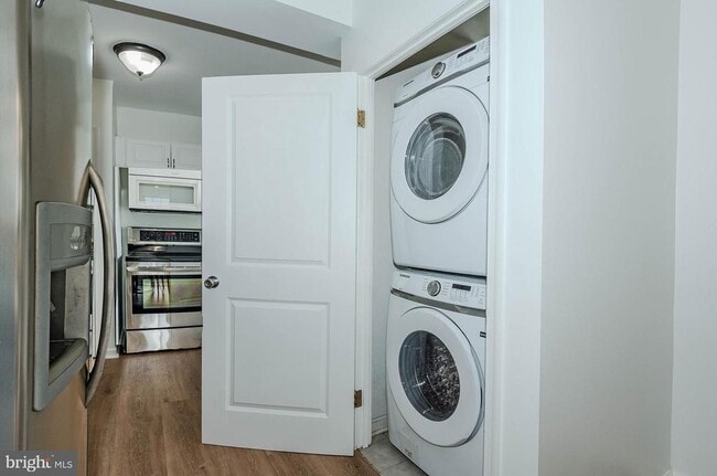 Building Photo - 108 New Jersey Ave NW