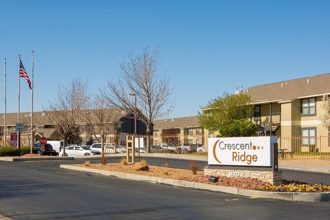 Building Photo - Crescent Ridge