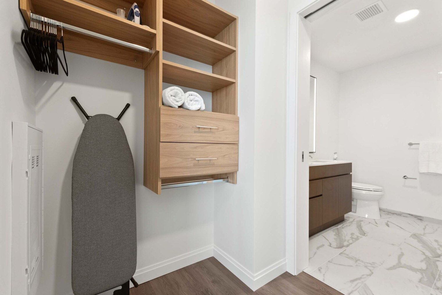 Building Photo - 1000 S Michigan Ave