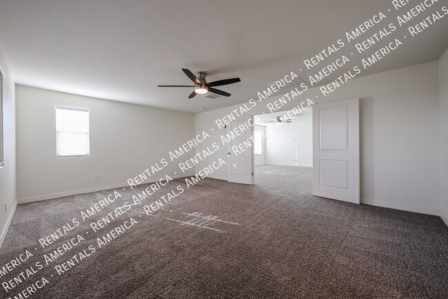 Building Photo - 17965 W Encinas Ln