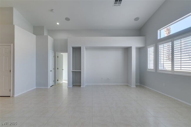 Building Photo - 7000 Point Cabrillo Ct