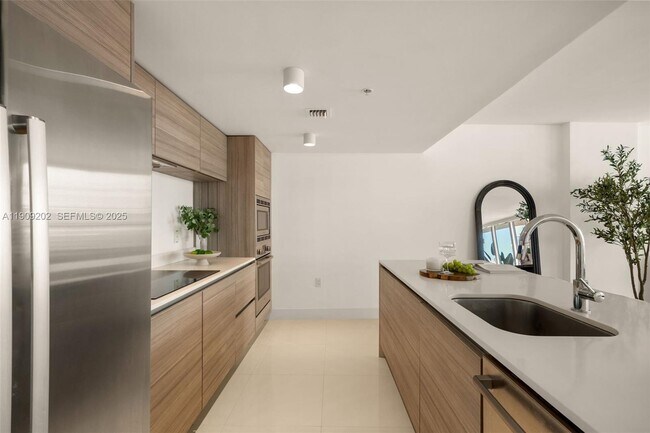 Building Photo - 6620 Indian Creek Dr