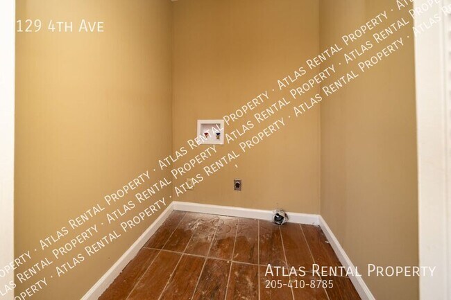 Building Photo - 129 4th Ave