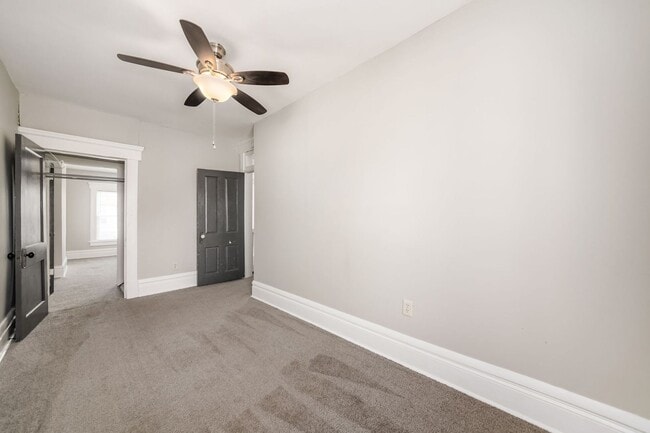 Building Photo - 243 Miller Ave