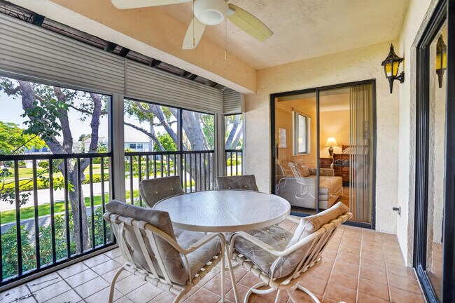 Building Photo - 65 Pelican Pointe Dr