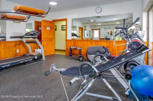 Building Photo - 6403 River Lodge Ln