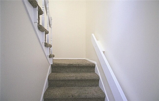 Building Photo - 2507 Whispering Hills Dr