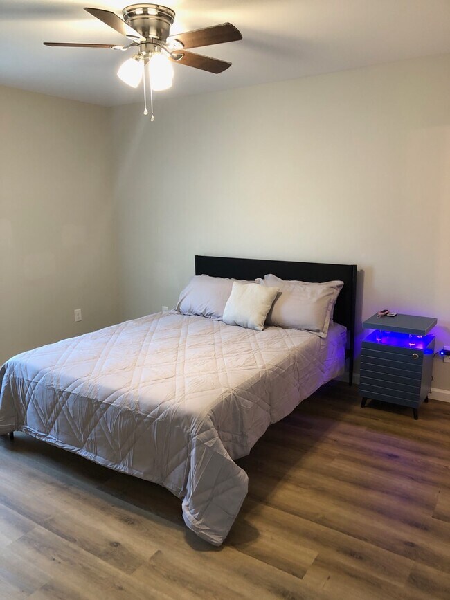 Building Photo - 92 24th St NW