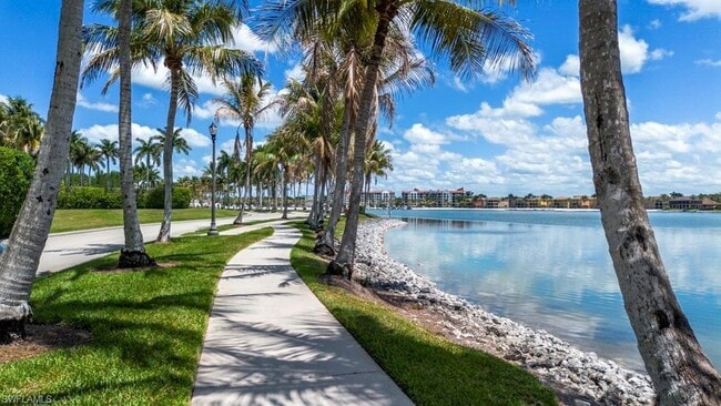 Building Photo - 10040 Valiant Ct