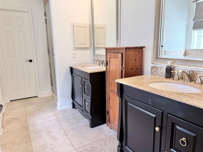 Building Photo - 4907 Falls Canyon Ct