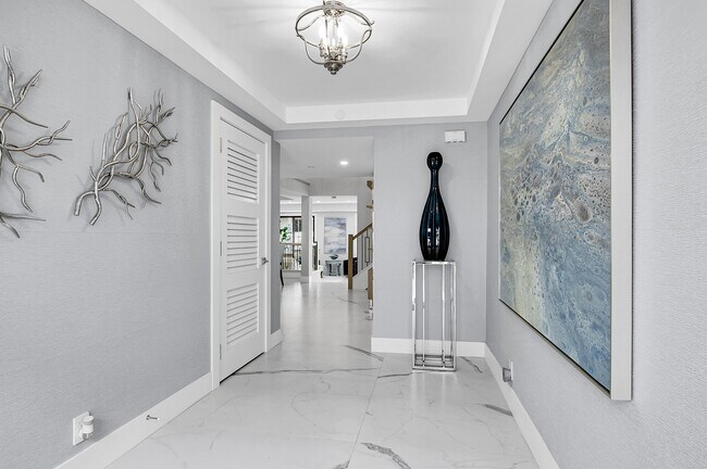 Building Photo - 4744 S Ocean Blvd