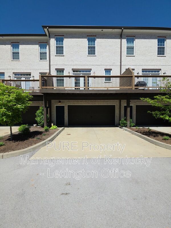 Building Photo - 516 Maryland Ave