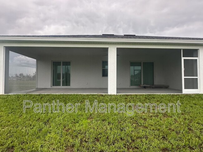 Building Photo - 1724 NW 24th Ave
