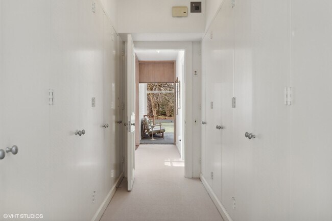 Building Photo - 155 S Deere Park Dr