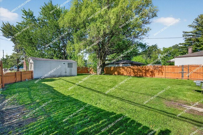 Building Photo - 12862 Georgiana Ave