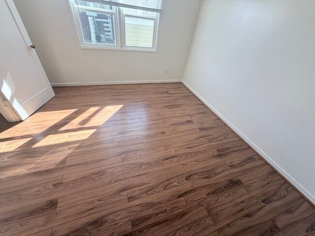 Building Photo - 9008 A St