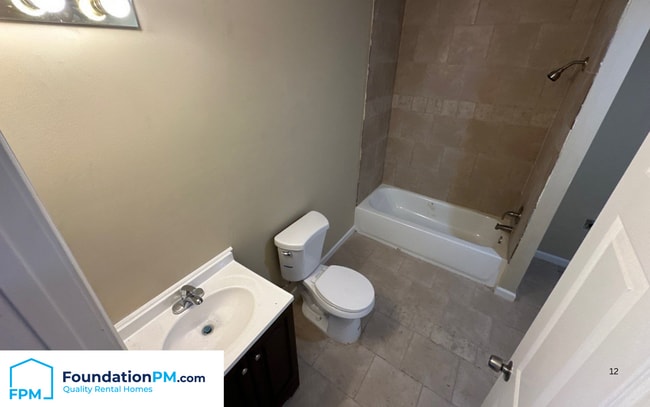 Building Photo - 1663 Humber St