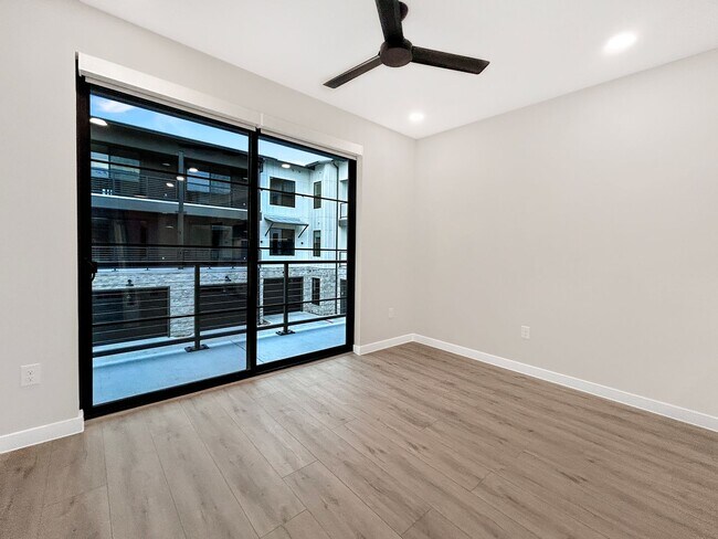 Building Photo - Resort-Style Living at Dovetail | 2 Bed / 2 Bath | Gated Entry