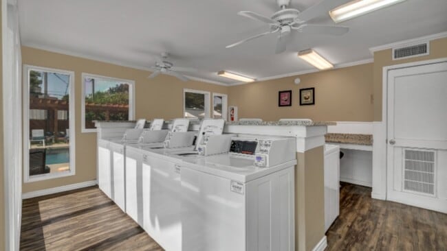 Building Photo - 5200 N Lamar Blvd