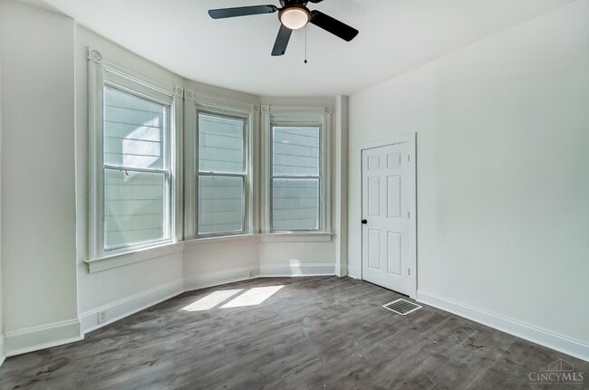 Building Photo - 2228 Reading Rd