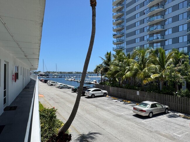 Building Photo - 4500 N Flagler Dr