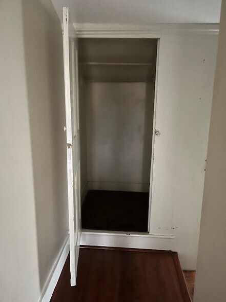 Building Photo - 2315 South St