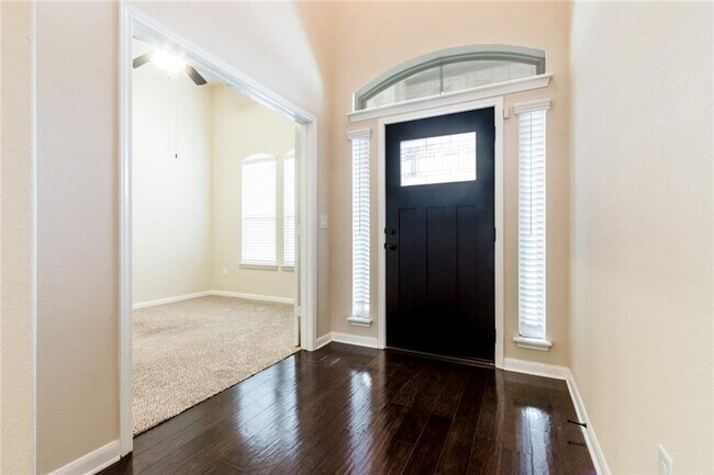 Building Photo - 1917 Tawakoni Dr