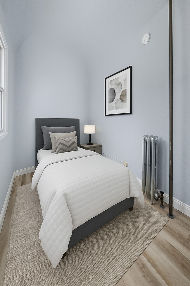 Building Photo - 6423 S Maplewood Ave